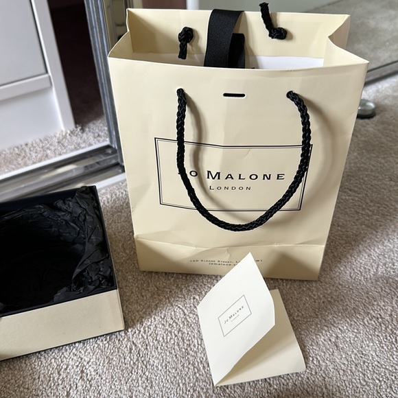 Jo Malone Brand new Velvet Rose & Oud Body Crème - Picture 5 of 5